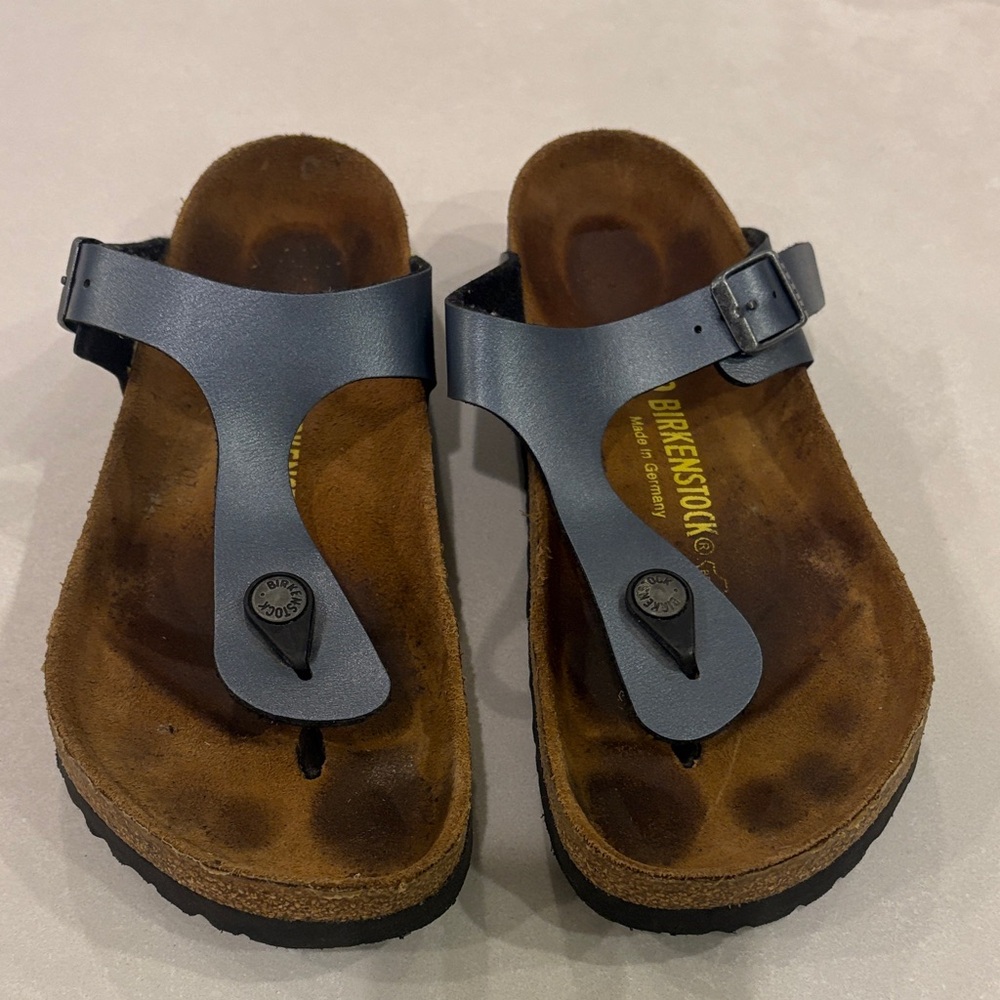 Birkenstock Women’s Gizeh Toe-Post Sandals in Navy